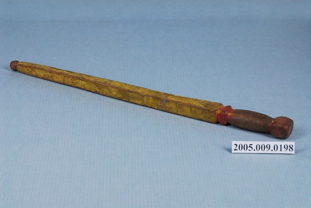 子弟戲兵器木製方型無節打神鞭 (共3張)