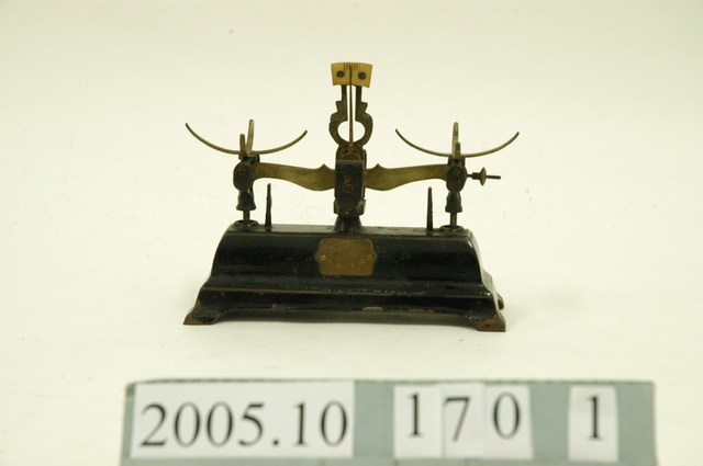 天平主體 (共2張)