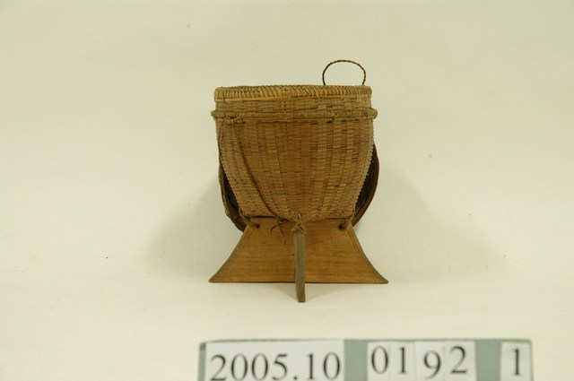 新埔柿餅薰蒸器籃身 (共3張)