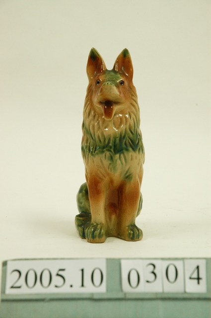 仿古唐三彩狼犬造型陶瓷儲錢筒 (共3張)