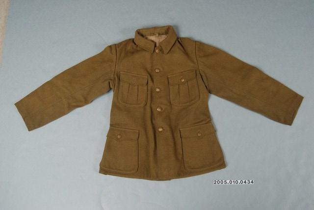 橄欖綠毛呢襯衫領男外套 (共7張)