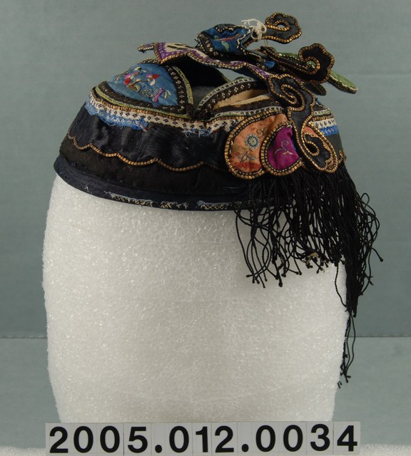 黑地盤金繡花碗帽 (共8張)