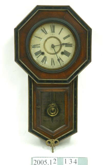 日本明治時計株式會社製八角木質掛鐘組 (共2張)