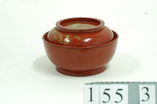 朱地花卉紋蒔繪蓋碗 (共1張)