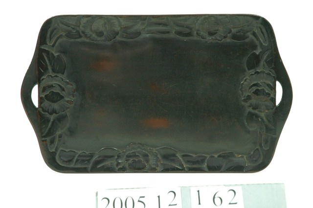 黑漆牡丹紋雕刻托盤 (共3張)