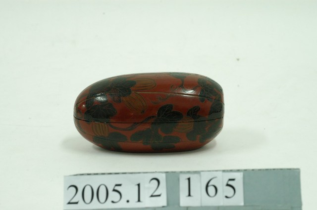 朱地黑彩瓜形漆盒 (共4張)