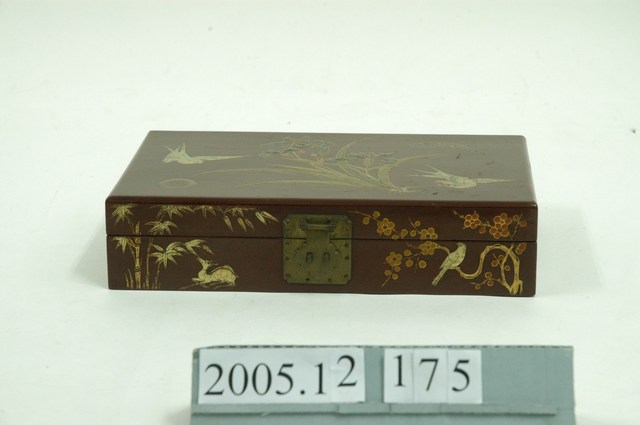 描金彩繪雙燕蘭花漆盒 (共5張)