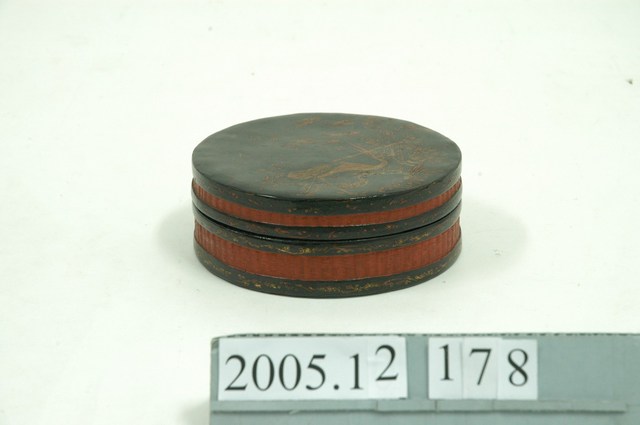 松鶴竹胎圓漆盒 (共1張)