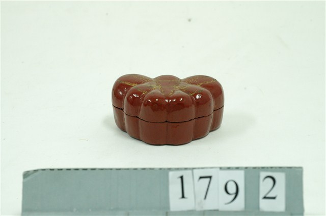 蝴蝶雙套朱漆內盒 (共1張)