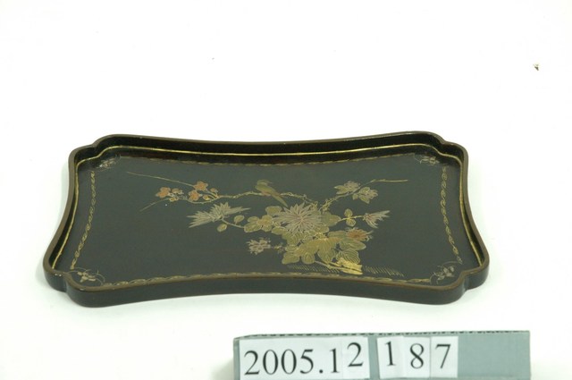 黑地花鳥紋彩繪托盤 (共1張)