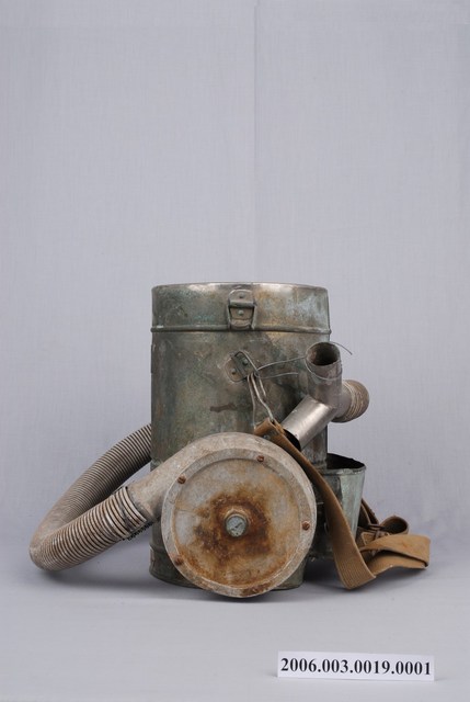 農復會光復初期消除霍亂手搖DDT噴灑器主體 (共5張)