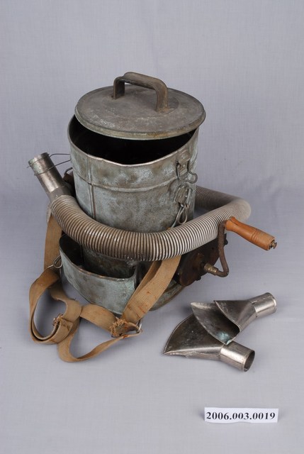 農復會光復初期消除霍亂手搖DDT噴灑器 (共1張)