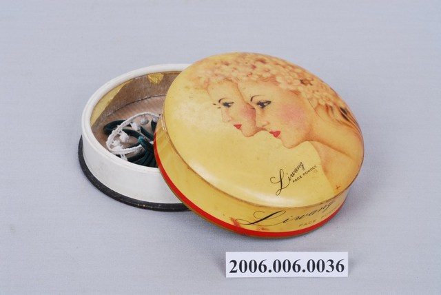 露恩粉盒 (共1張)