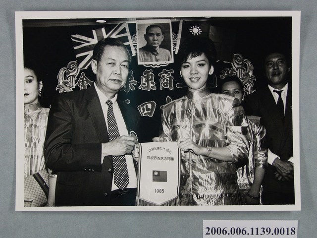 74年影視界香港訪問團照片 18 (共1張)