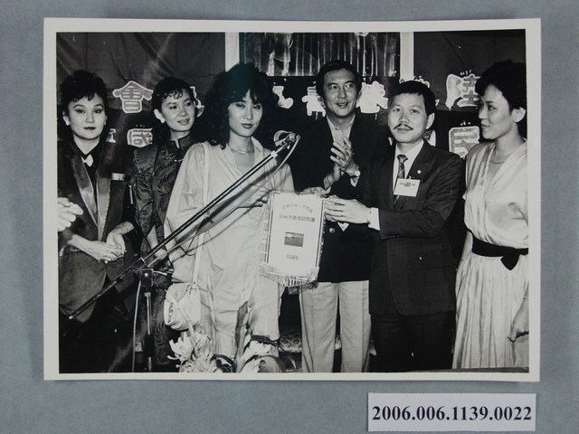 74年影視界香港訪問團照片 22 (共1張)