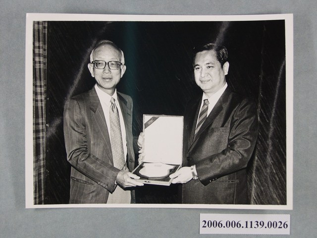 74年影視界香港訪問團照片 26 (共1張)