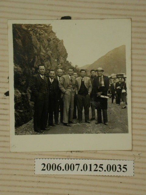 眾人合照 (共1張)