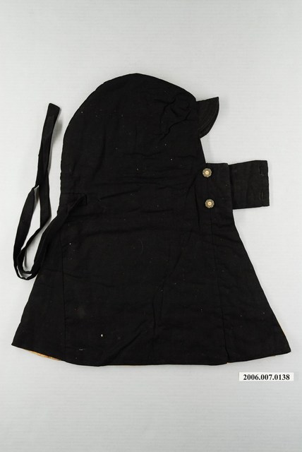 蘇祁生家族空襲防空頭巾 (共8張)