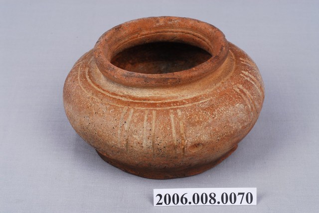 西拉雅族卓猴社陶壺 (共6張)