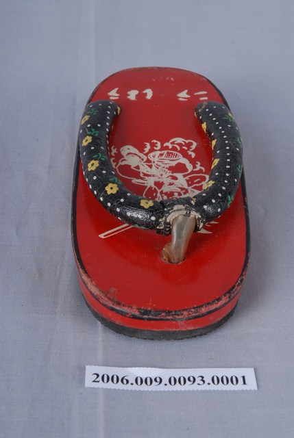 朱漆七龍珠日式兒童木屐左足 (共2張)