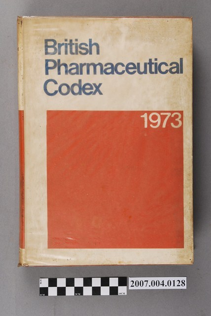 英國藥學會出版《英國製藥法典》1973年版 (共11張)
