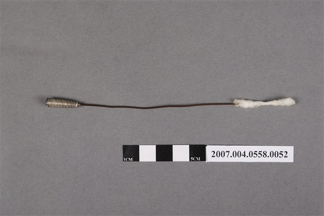 耳鼻喉科螺柄捲棉棒含棉花 (共4張)