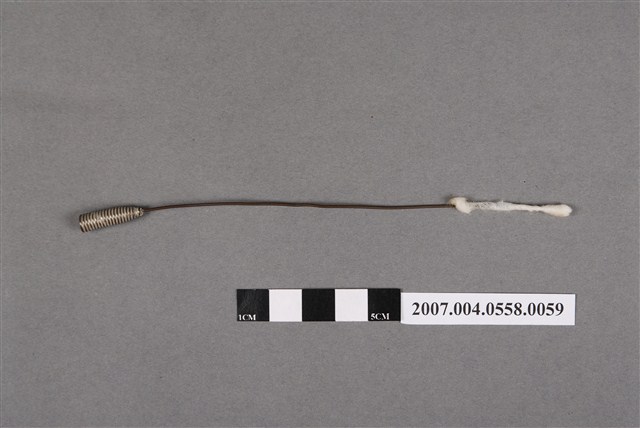 耳鼻喉科螺柄捲棉棒含棉花 (共4張)