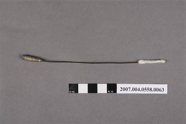 耳鼻喉科螺柄捲棉棒含棉花 (共4張)