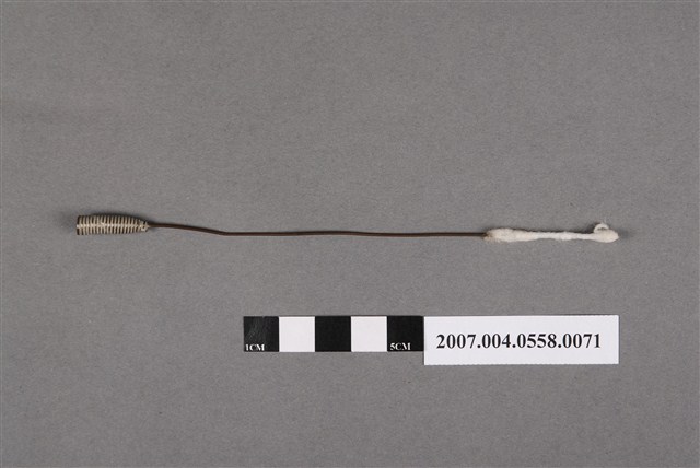 耳鼻喉科螺柄捲棉棒含棉花 (共4張)