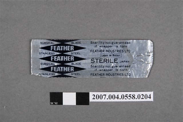 日本製FEATHER不鏽鋼11號無菌手術刀片 (共4張)