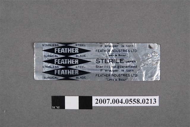 日本製FEATHER不鏽鋼11號無菌手術刀片 (共4張)