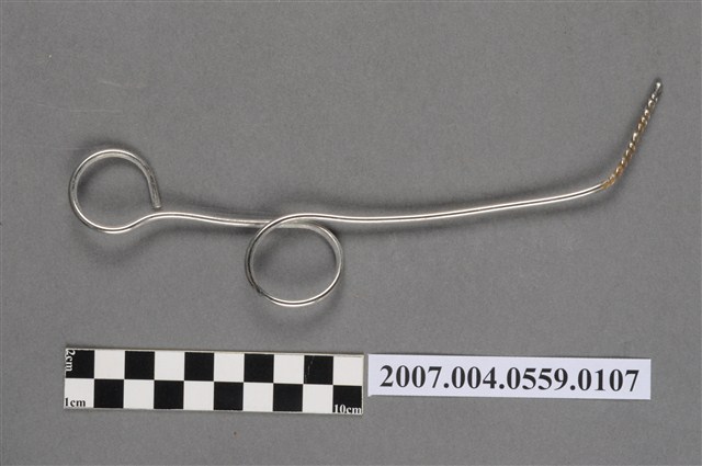 耳鼻喉科咽喉用捲棉棒 (共4張)