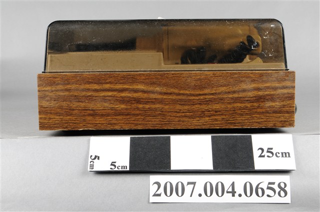 牙科光聚合樹脂用紫外光機 (共8張)