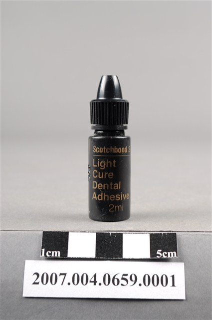 3M出品Scotchbond 2™牙科光固化黏合劑 (共5張)
