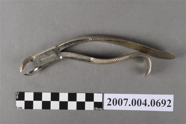 PHILA牙科L28號拔牙鉗 (共6張)