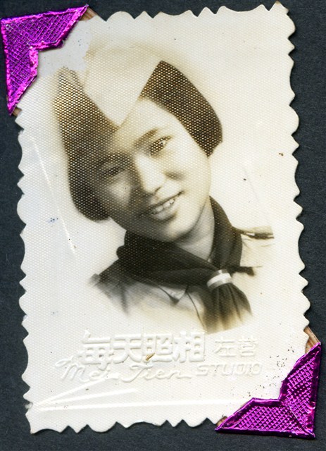 女子大頭照 (共3張)