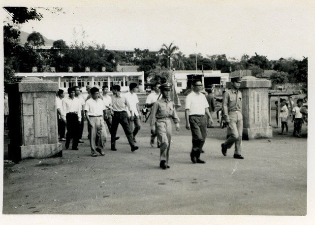 行進隊伍 (共1張)