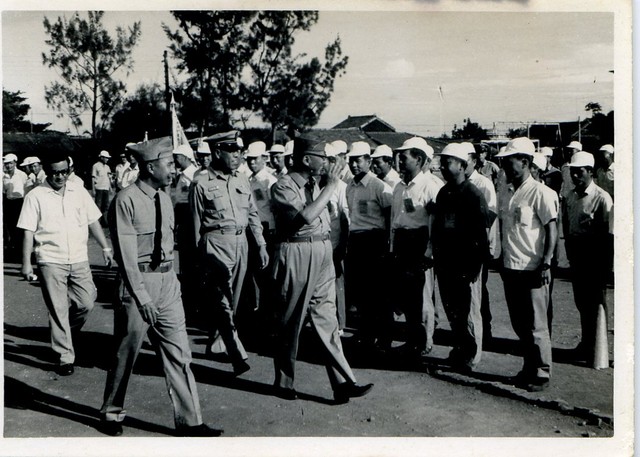 台東縣成功鎮民防團隊整編組織暨六十年度第一期常年訓練長官校閱隊員 (共1張)