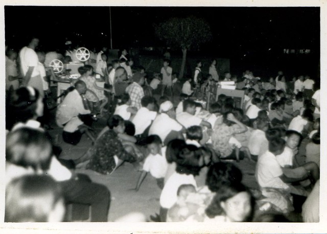 室外露天影片播放 (共1張)