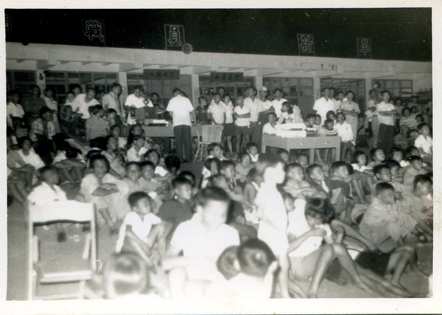 室外露天影片播放場景 (共1張)