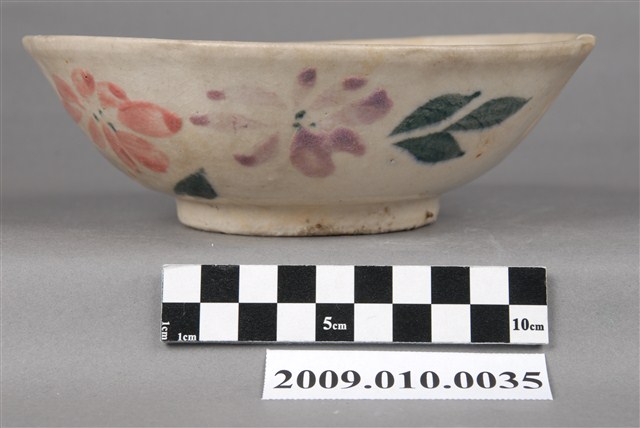 彩繪花卉紋碗 (共4張)