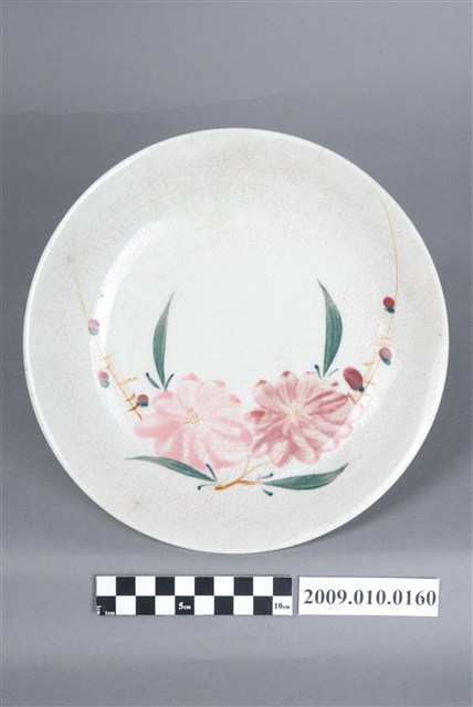 手繪粉紅釉花卉紋圓盤 (共4張)