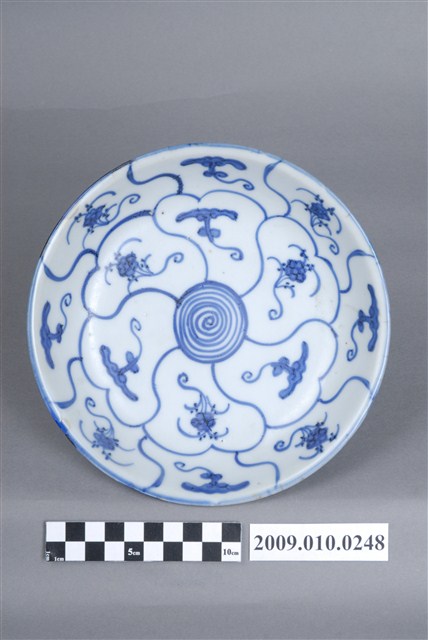 青花彩繪靈芝紋盤 (共4張)