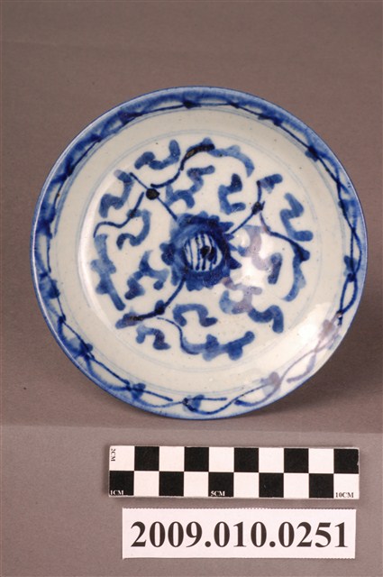 青花彩繪花卉紋盤 (共4張)