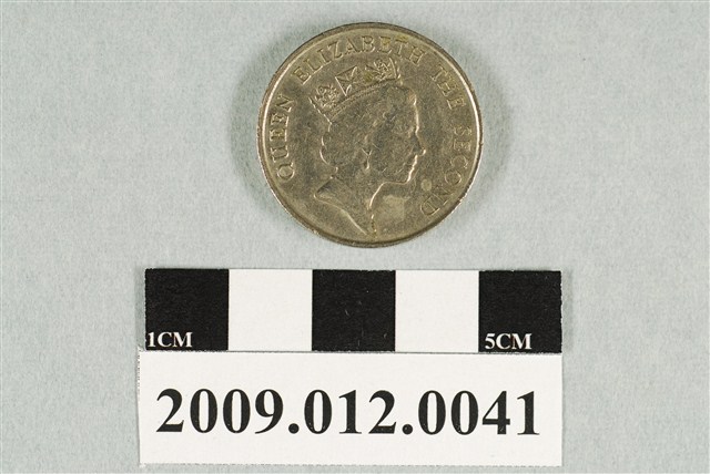 1986年大英帝國皇家鑄幣廠發行英屬香港伍圓硬幣 (共2張)