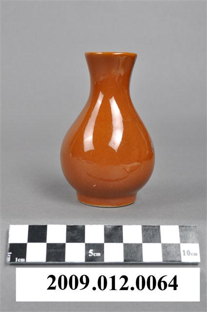 褐釉花瓶 (共5張)