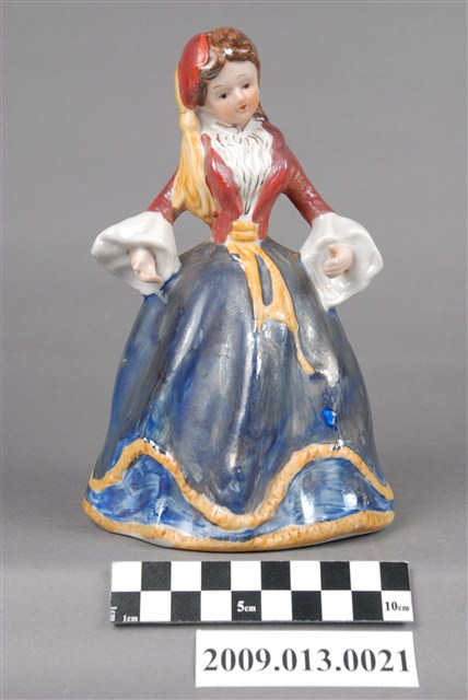 彩釉西洋仕女陶瓷人偶 (共5張)