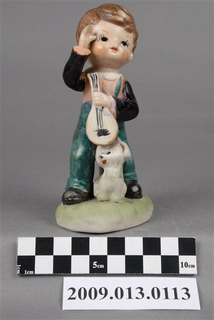 彩繪曼陀林琴男孩與小狗瓷偶 (共5張)