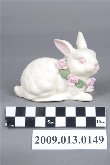 彩繪花環白兔陶瓷玩偶 (共5張)