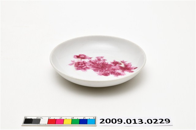 白瓷粉紅釉印花花卉紋圓碟 (共5張)